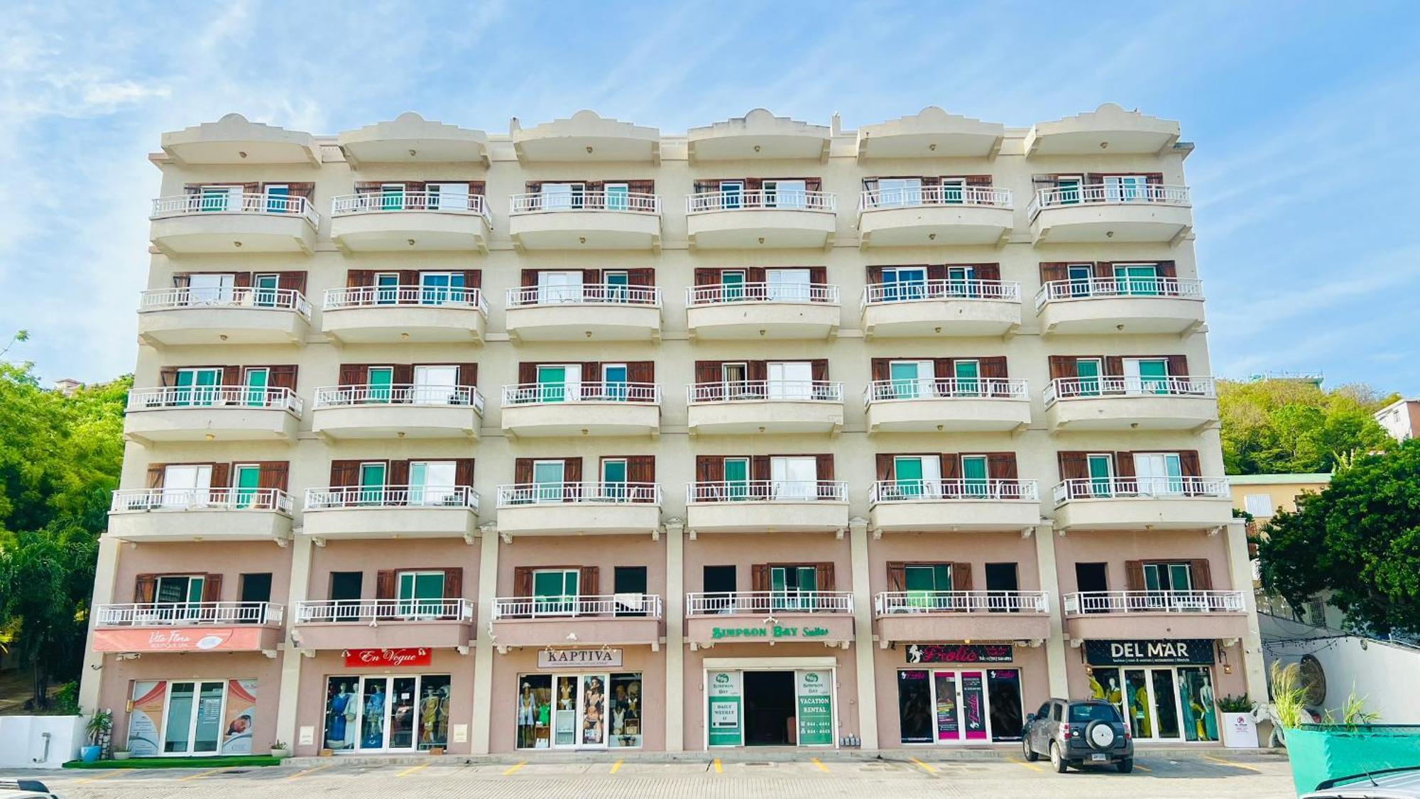 Simpson Bay Suites Екстер'єр фото
